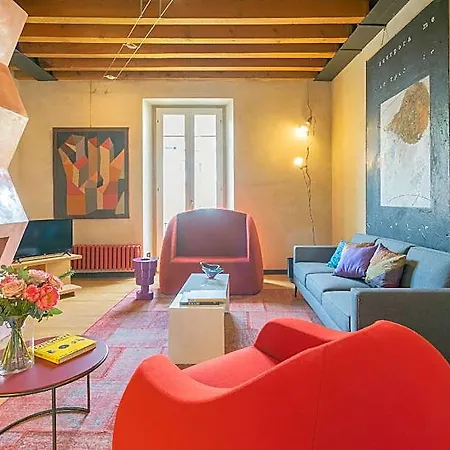 Night At The Museum Apartment Como